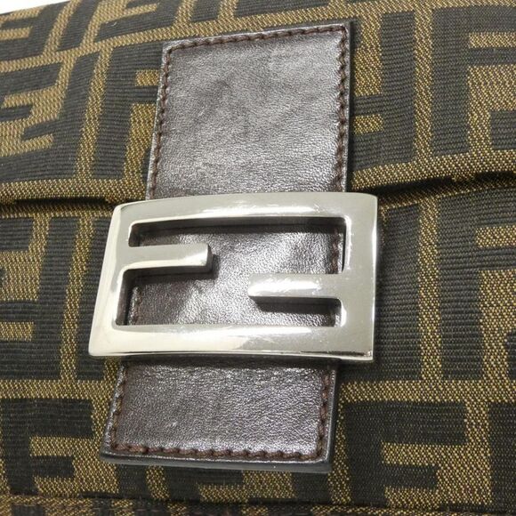 Vintage Fendi Baguette 26424 Shoulder Bag - Picture 4 of 10